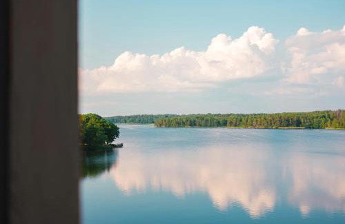 Upplands-Bro Municipality Hotel | Lejondals Slott