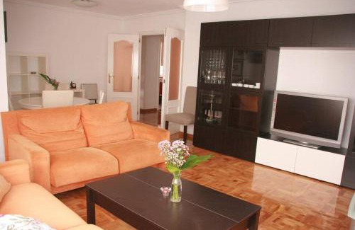 Valladolid Apartment | LEKKER&VIDA, Vivienda de Uso Turístico, céntrica, garaje en el edificio
