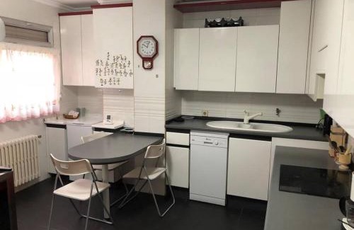 Valladolid Apartment | LEKKER&VIDA, Vivienda de Uso Turístico, céntrica, garaje en el edificio
