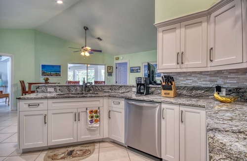 Lely Golf Estates House | Lely Country Club 3/2 WITH HEATED POOL HOME- pets welcome APRIL 2025 LEFT