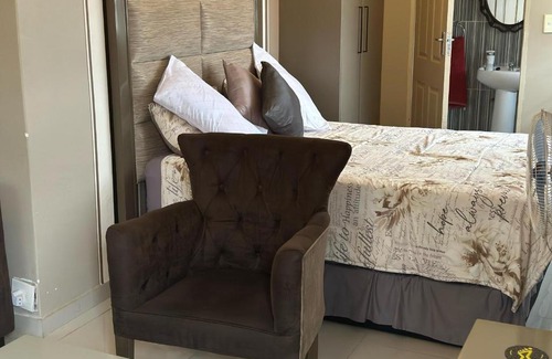 Greater Johannesburg Metropolitan Area House | Lemao Guest House