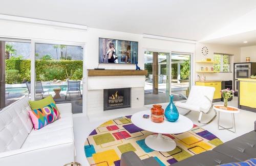 Palm Springs House | Lemon Drop! Movie Colony Private Villa! Pool! Spa! Mtn View! Walk to Downtown!