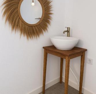 Tunguu House | Lemon grass house bungalow