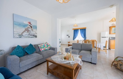 Argaka Villa | Lemon Grove Villa Dio