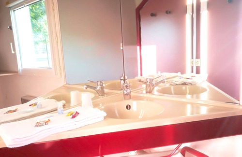Chatellerault Hotel | Lemon Hotel Chatellerault