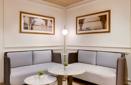 Maharana Pratap Nagar Hotel | Lemon Tree Hotel Bhopal
