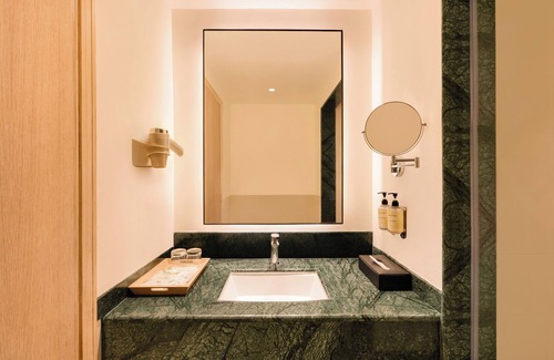 Financial District Hotel | Lemon Tree Hotel Gachibowli Hyderabad