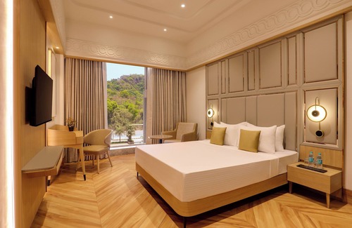 Navghar Hotel | Lemon Tree Hotel Mira Road Mumbai