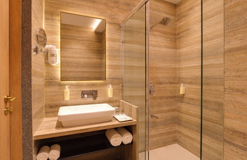 Navghar Hotel | Lemon Tree Hotel Mira Road Mumbai