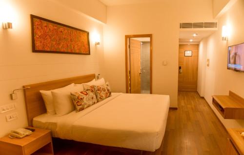Gurugram Hotel | Lemon Tree Hotel, Sector 60, Gurugram