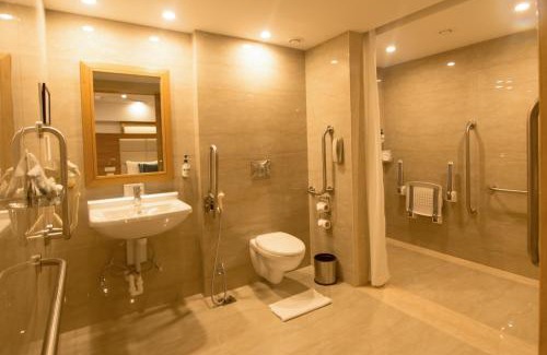 Gurugram Hotel | Lemon Tree Hotel, Sector 60, Gurugram