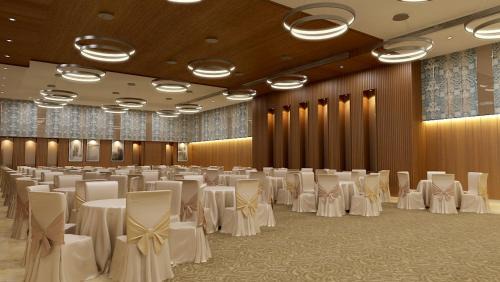 Bhubaneshwar Hotel | Lemon Tree Premier, Bhubaneswar