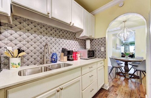 Central Oklahoma City Apartment | Lemonade Lodge Gettin