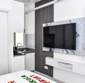 Male House | LemonRock Comfort