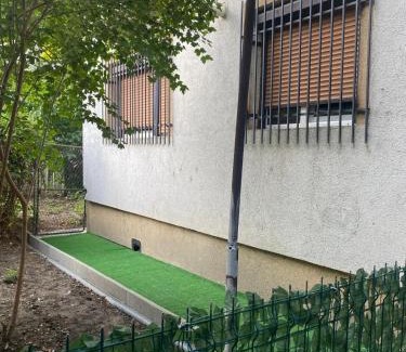 Focsani Apartment | Lemora Apartments