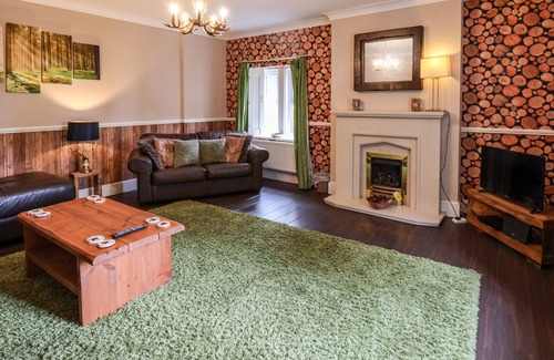 Easington Cottage | LENA'S LODGE, pet friendly, character holiday cottage in Easington