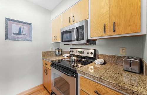 Keystone Apartment | Lenawee #1727 by Summit County Mountain Retreats