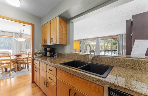 Keystone Apartment | Lenawee #1727 by Summit County Mountain Retreats