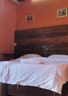 Vang Vieng Hotel | Leng Saysana Guesthouse