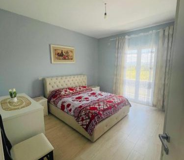 Rade House | Leo Home