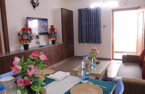 Tirupati Apartment | Leo Home Stay #4