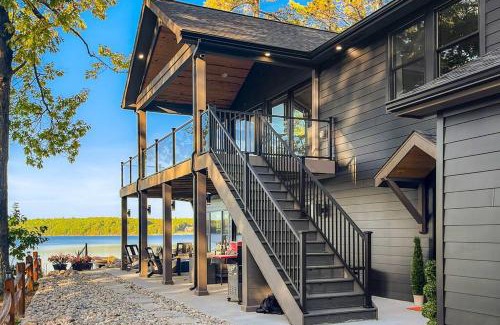 Kalkaska House | Leo's Bear Lake Hideaway
