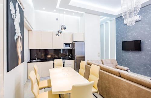 Lviv City Center Apartment | LEOGRAND DELUXE Apartments on Doroshenka 17