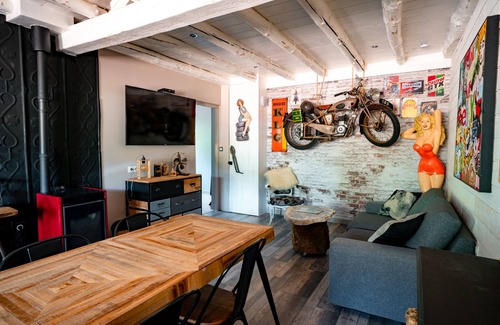 Saulxures-sur-Moselotte Cottage | Leon Garage - Gîte of 2 to 4 people with SPA