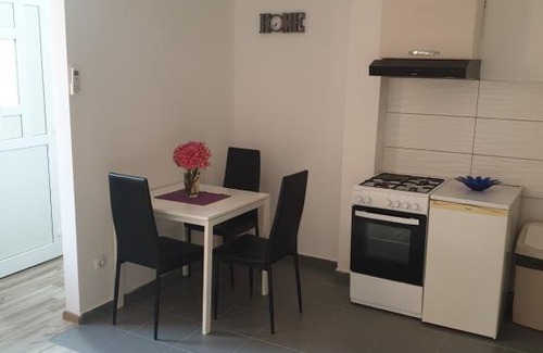 Ljuta Apartment | LEON