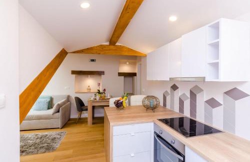 Dubrovnik Old Town Apartment | Leonarda Baroque House - Old Town