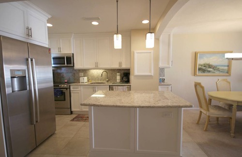 South Island Condo | Leonardo Arms 507- Beachfront condo with private balcony