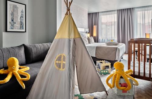Mirow Hotel | Leonardo Royal Hotel Warsaw