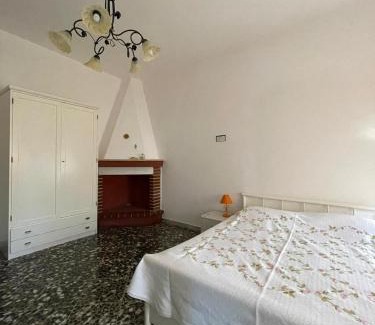 Castro Marina House | Leone