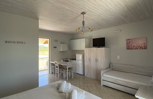 Ermionida Resort | Leonidas resort is full sea view.