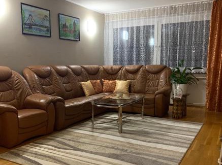 Benrad Apartment | Leon’s Apartment