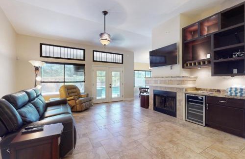 Gilbert House | Leo’s Pool & Park House