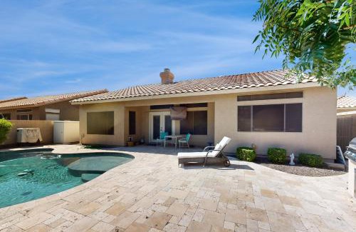 Gilbert House | Leo’s Pool & Park House