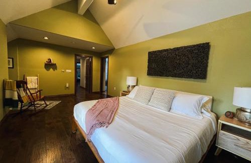 Altamont House | Lepista Landing Family Home Near Downtown KFalls
