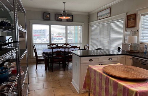Lafitte Cove House | LEPORT RESORT.A GREAT HOUSE AND LOCATION FOR YOUR SUNNY VACATION!