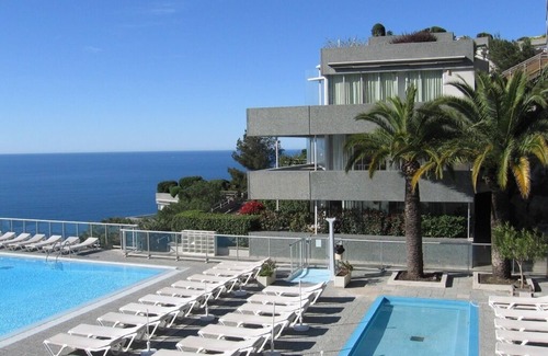 Cap d'Ail Apartment | Les étoiles between sea and stars