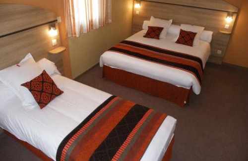 Savigneux Hotel | Les Étoiles Du Forez
