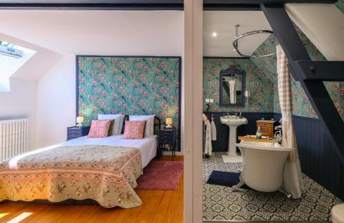 Saint-Pierre-Eglise House | Les 13 lavoirs d'antan - chambre la belle époque