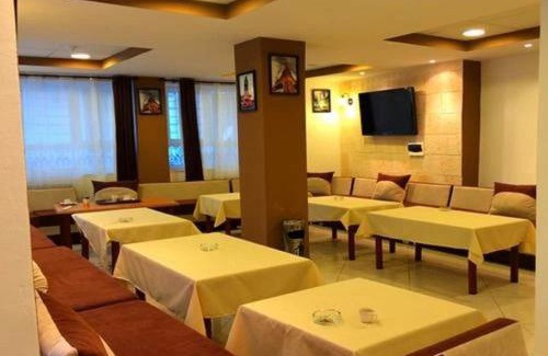 Hai Emir Hotel | LES 2 HORLOGES