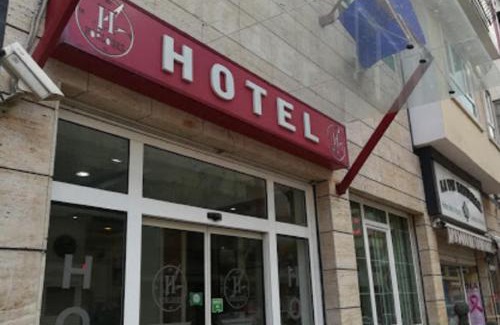 Hai Emir Hotel | LES 2 HORLOGES