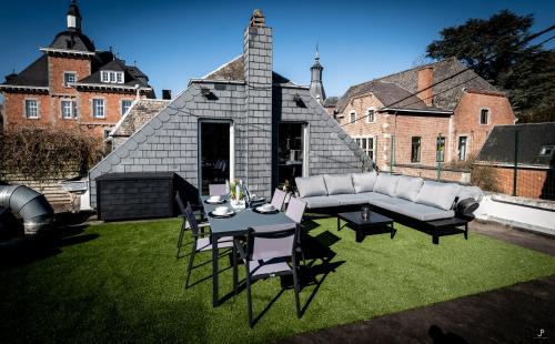 Dinant Apartment | Les 3 chapeaux Dinant 6p Les canotiers 4p avec terrasse Le melon 2p SANS terrasse