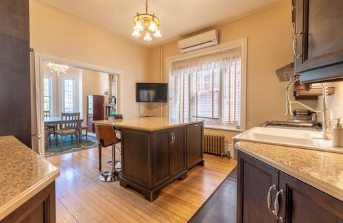 Montcalm House | Les 4 saisons