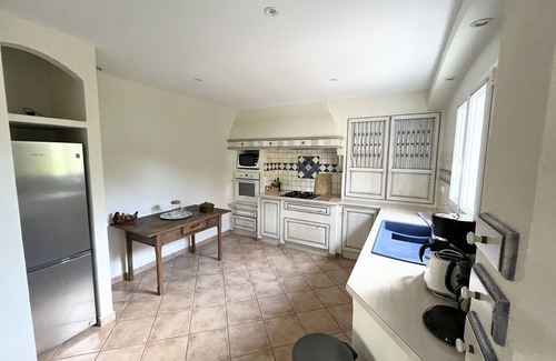 Saint-Montan Villa | Les 7 Amandiers - Maison de Famille, Proche du Cœur du Village de Saint Montan