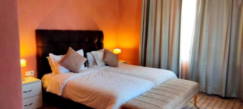 Aguerd House | Les Ailes du sourire