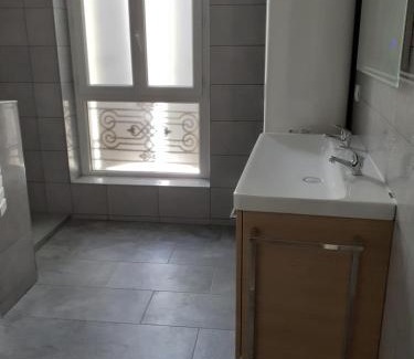 Valence Apartment | Les Allées