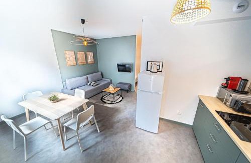 Bussiere - Cadiere Apartment | Les Amandiers 4 pers- Oullins centre-Lyon